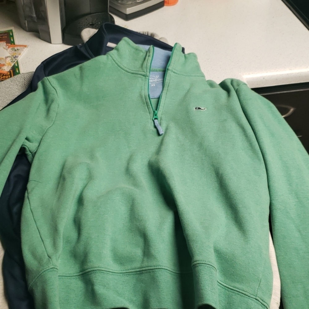 Vineyard vines